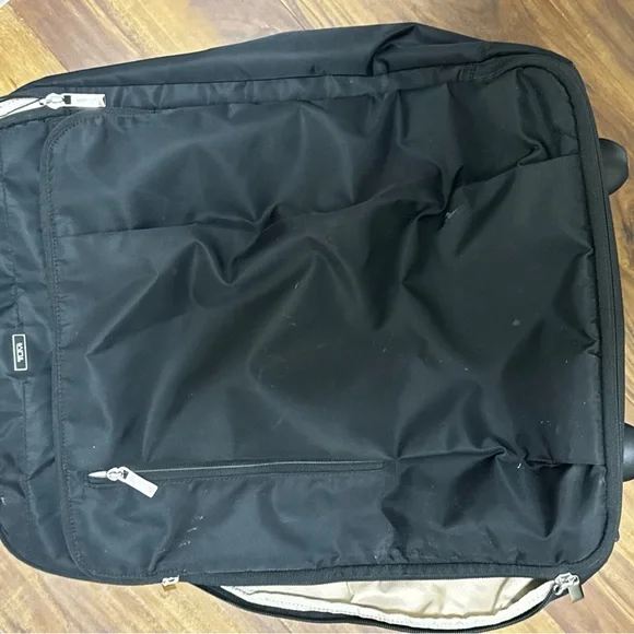 Tumi Black Nylon Carry On Luggage Suitcase 2 Wheels - Picture 7 of 13